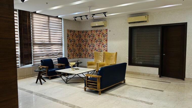 Living Room, jaypee-greens-kalypso-court 3 Bedroom 2626 Sq.Ft. Apartment In Sector 128 Noida 10679017