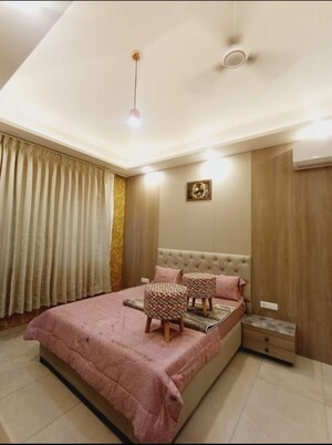 2 BHK Apartment For Rent in Jaypee Moon Court, Jaypee Greens