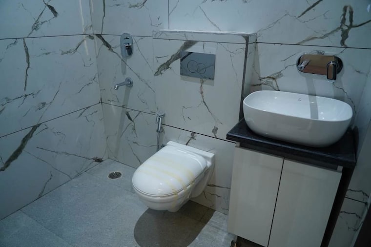 Bathroom, lifestyle-homes 1 Bedroom 900 Sq.Ft. Apartment In Patiala Road Zirakpur 10679069