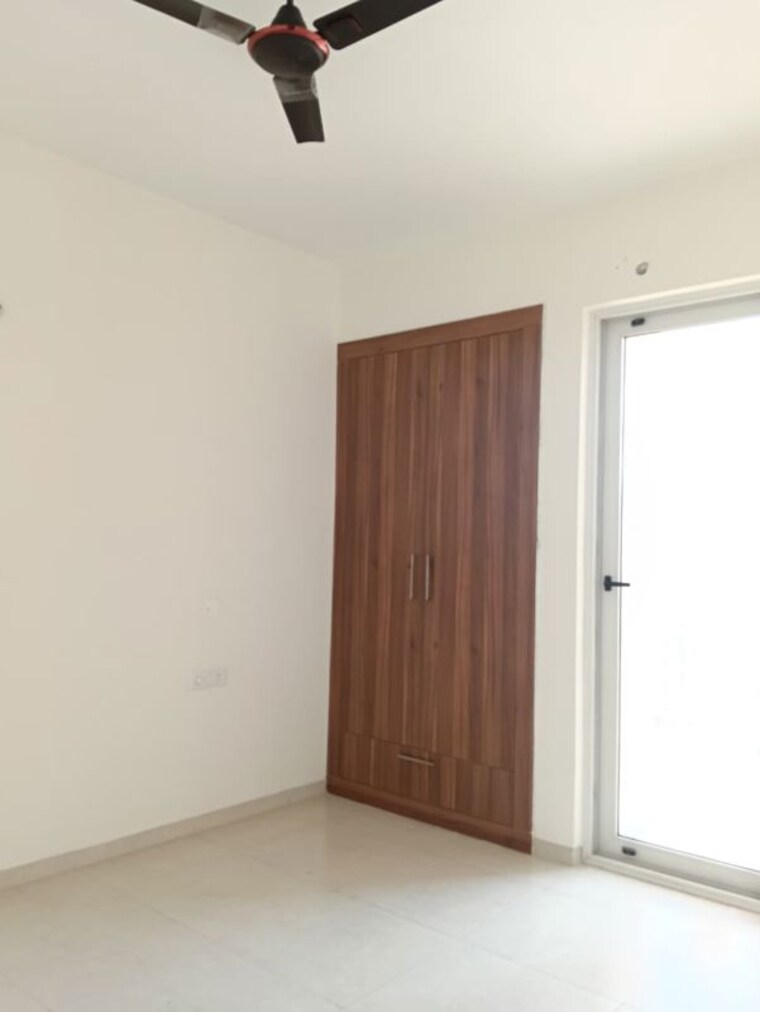 Room, gazipur 3 Bedroom 1885 Sq.Ft. Apartment In Gazipur Zirakpur 10679073