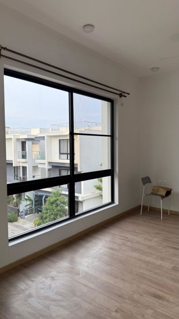 Room, 42-queens-square 4 Bedroom 2200 Sq.Ft. Penthouse In Sarjapur Bangalore 10679049