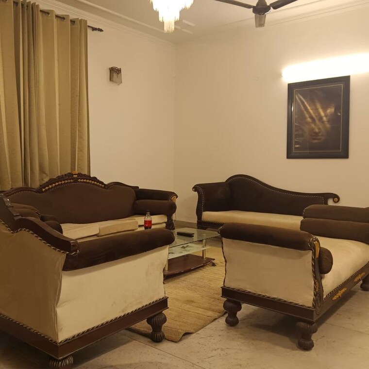 Team Area, sushant lok i 3 Bedroom 1800 Sq.Ft. Builder Floor In Sushant Lok I Gurgaon 10679074