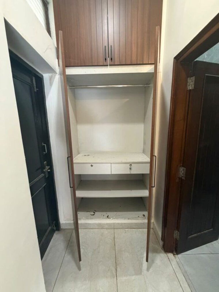 undefined, sector 14 3 Bedroom 2000 Sq.Ft. Builder Floor In Sector 14 Gurgaon 10679075