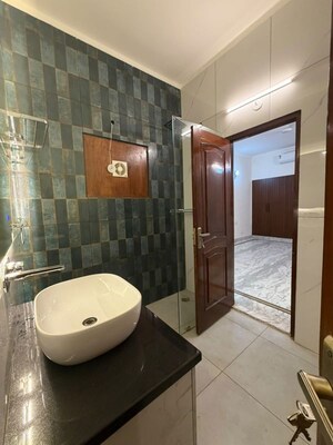 Bathroom in 3 BHK Builder Floor at Sector 14 – for Rent