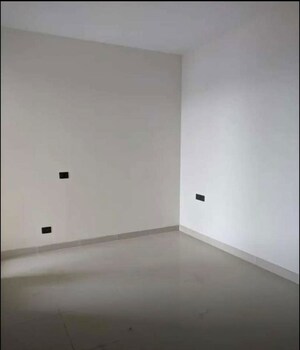 Room in 2 BHK Apartment at The Address Mullanpur, North Mullanpur – for Sale