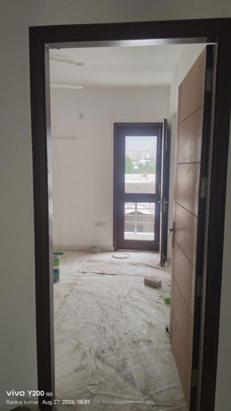 Room, sector 46 6 Bedroom 5000 Sq.Ft. Independent House In Sector 46 Noida 10679102