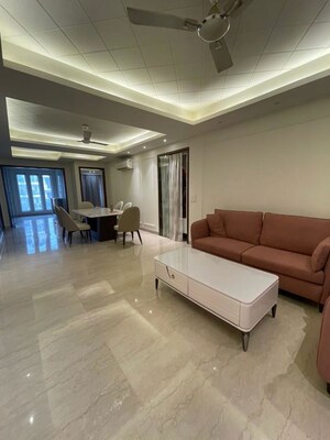 Parking in 3 BHK Builder Floor at Sushant Lok I – for Rent