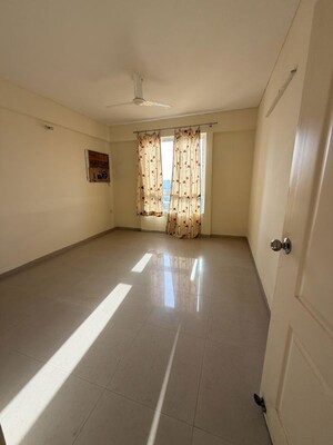 Room in 2 BHK Builder Floor at Sector 22 – for Rent