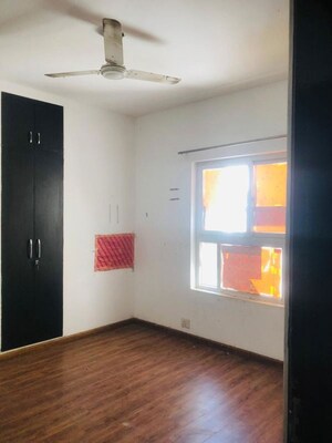 Room in  Office Space at BPTP Park Elite Floors, Sector 85 – for Rent