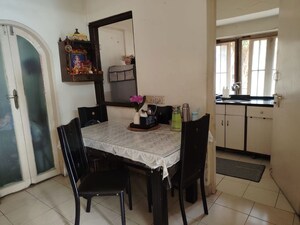 Team Area in 2 BHK Apartment at Ganesh Apartment Vile Parle, Vile Parle East – for Rent