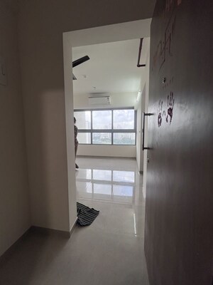 Room in 1 BHK Apartment at Lodha Quality Home Tower 2, Majiwada – for Rent