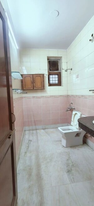 Bathroom in 2 BHK Builder Floor at Palam Vihar – for Rent