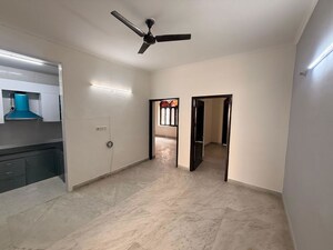 Room in 3 BHK Builder Floor at Sector 23a – for Rent