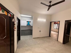 Room in 3 BHK Builder Floor at Sector 23a – for Rent