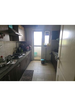 Parking in 2 BHK Builder Floor at Sector 21 – for Rent