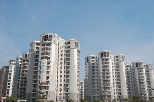 3.5 BHK Apartment For Sale in Vibhuti Khand