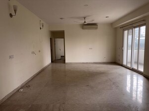 Room in 3 BHK Builder Floor at Sector 22 – for Rent
