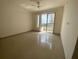 Room in 3 BHK Builder Floor at Sector 23 – for Rent