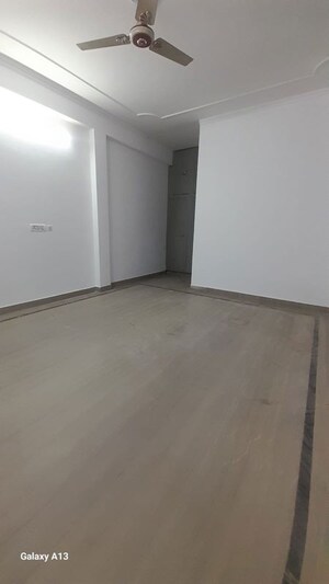 3 BHK Builder Floor For Rent in Sector 23a