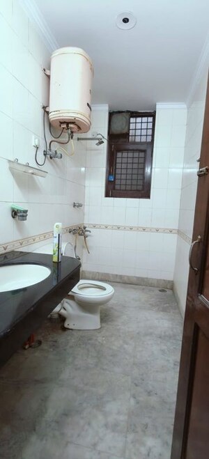 Bathroom in 3 BHK Builder Floor at Sector 23a – for Rent