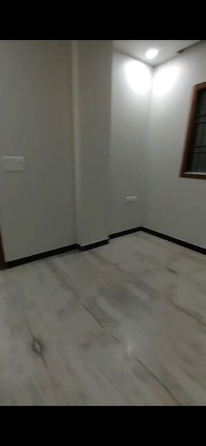 Room in 3.5 BHK Builder Floor at Rohini Sector 25 – for Sale