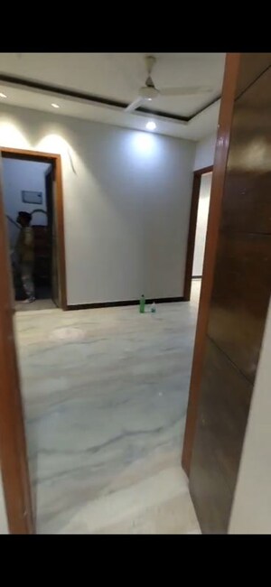 Room in 3.5 BHK Builder Floor at Rohini Sector 25 – for Sale