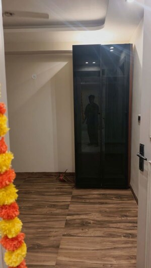Building Lobby in 3 BHK Builder Floor at Mandi – for Rent