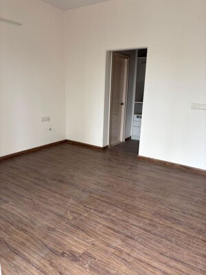 Room in 2 BHK Builder Floor at Sector 23 – for Rent