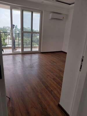 Room in 3 BHK Apartment at Adarsh Panache Heights, Kulhan – for Rent