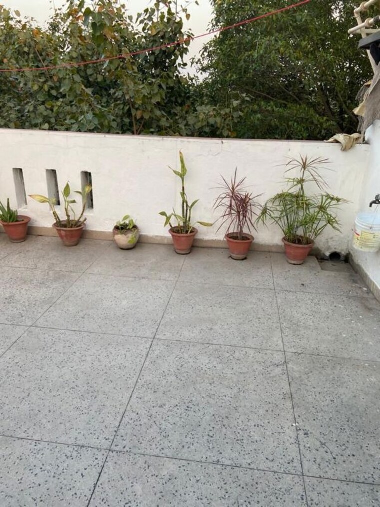 Exterior View, vasant vihar 3 Bedroom 1400 Sq.Ft. Builder Floor In Vasant Vihar Delhi 10679246