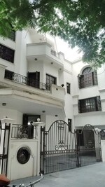 5 BHK +  3500 Sq.Ft. Villa in Sarvodaya Enclave