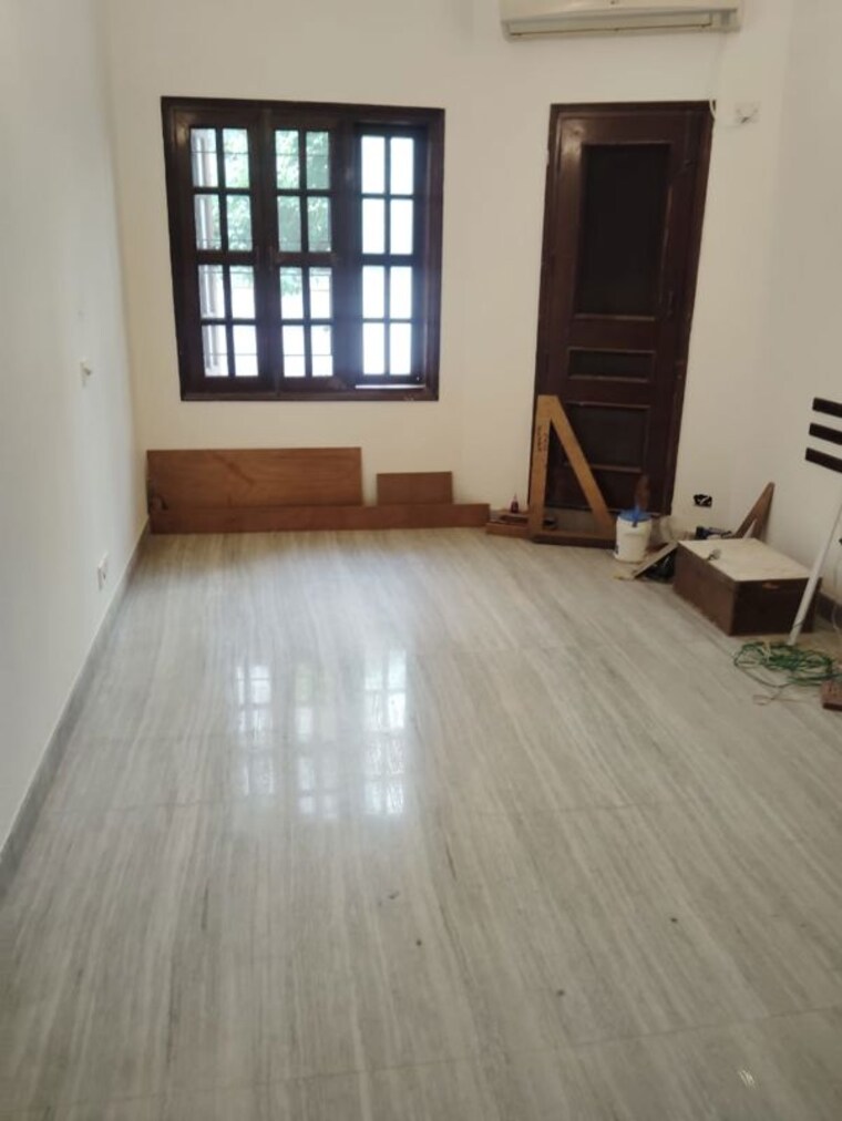 Room, sarvodaya enclave 5 Bedroom 3500 Sq.Ft. Villa In Sarvodaya Enclave Delhi 10679272