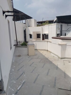 Balcony in 5 BHK Villa at Sarvodaya Enclave – for Rent