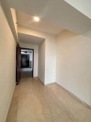 Room in 4 BHK Apartment at Kalpataru Vista, Sector 128 – for Rent