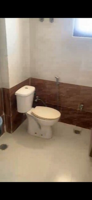 Bathroom in 4 BHK Apartment at Shri Ram Apartments, Sector 48 – for Rent