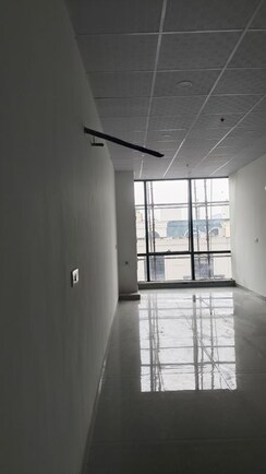 Office Space For Rent in Omaxe Sun