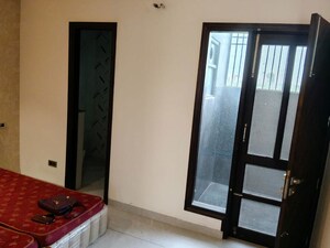 Room in 4 BHK Apartment at Dhakoli – for Rent