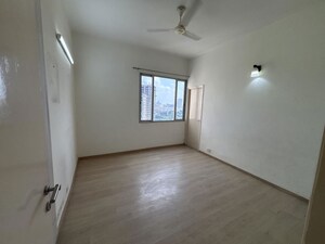Room in 3 BHK Builder Floor at Sector 23 – for Rent