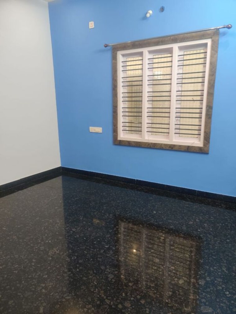 Room, nri layout 2 Bedroom 1200 Sq.Ft. Builder Floor In Nri Layout Bangalore 10679324