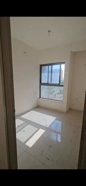 Room in 2 BHK Apartment at Rustomjee Uptown Urbania, Majiwada – for Sale