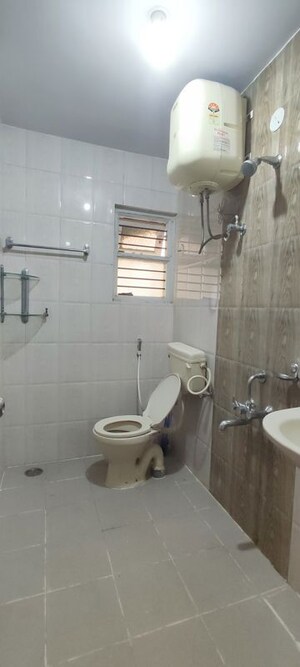 Team Area in 2 BHK Builder Floor at Kodichikkanahalli – for Rent
