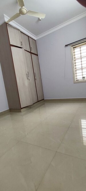 Room in 2 BHK Builder Floor at Kodichikkanahalli – for Rent