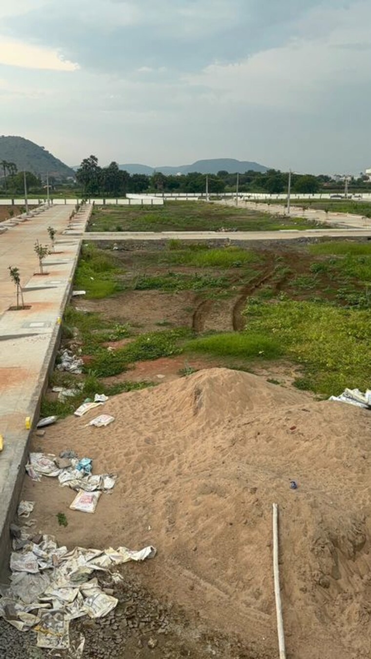 undefined, pathapadu  183 Sq.Yd. Plot In Pathapadu Vijayawada 10679370