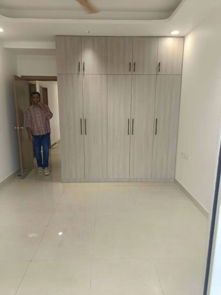 Bathroom, vatika-sovereign-park 4 Bedroom 3345 Sq.Ft. Apartment In Sector 99 Gurgaon 10679395