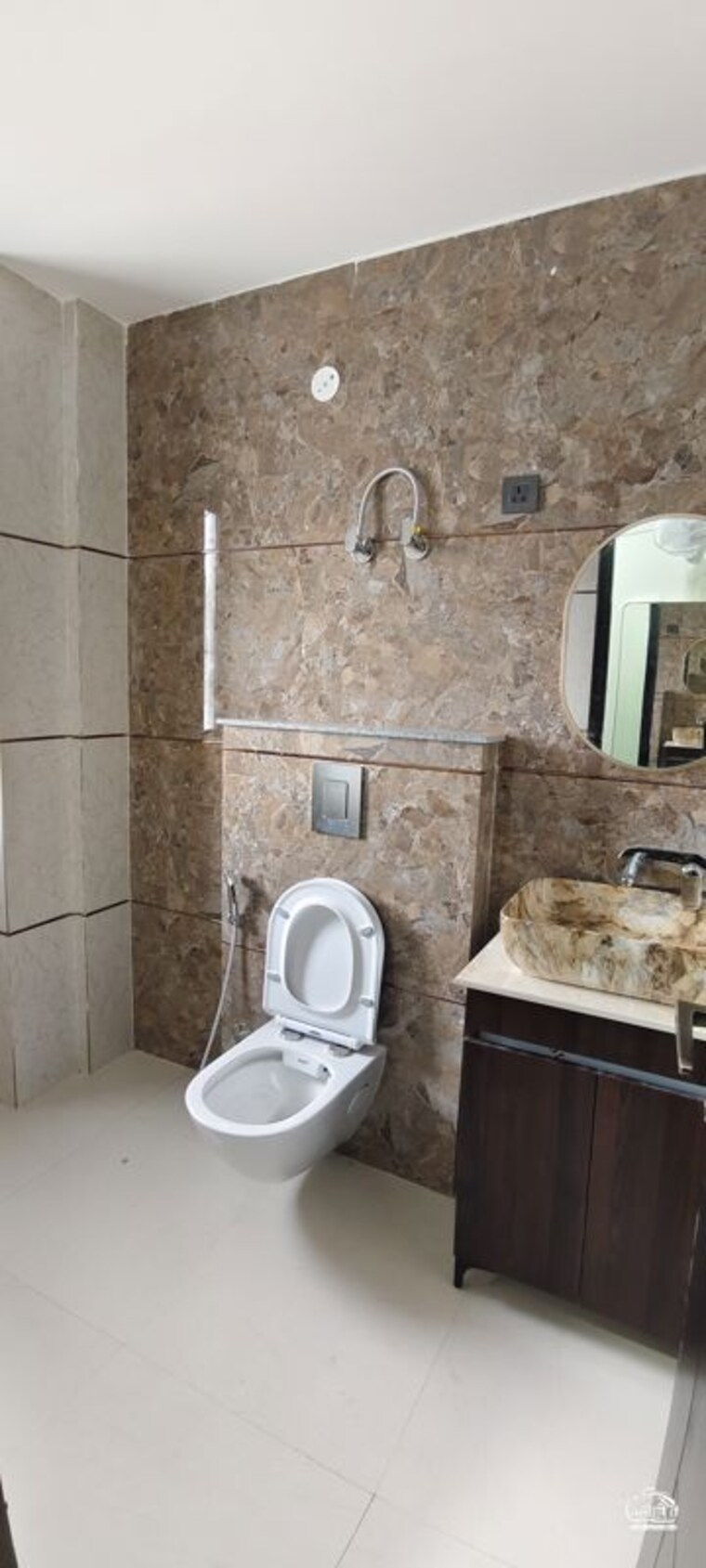Bathroom, dlf-qerwa 1 Bedroom 700 Sq.Ft. Builder Floor In Sector 28 Gurgaon 10679388