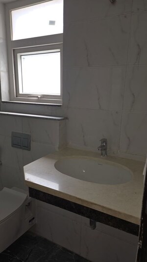 Bathroom in 3 BHK Builder Floor at BPTP Amstoria, Sector 102 – for Sale