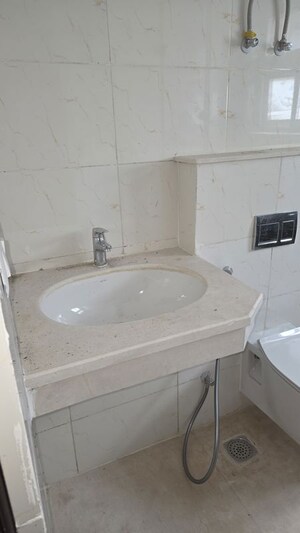 Bathroom in 3 BHK Builder Floor at BPTP Amstoria, Sector 102 – for Sale