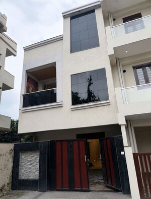 3 BHK Villa For Sale in Sahastradhara Road