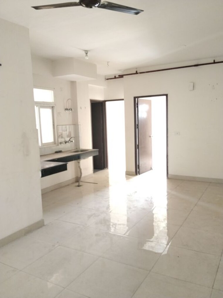Room, signature-global-the-roselia 2 Bedroom 970 Sq.Ft. Apartment In Sector 95a Gurgaon 10679425