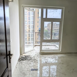 Room in 2 BHK Apartment at Omaxe Hazratganj, Gomti Nagar – for Sale